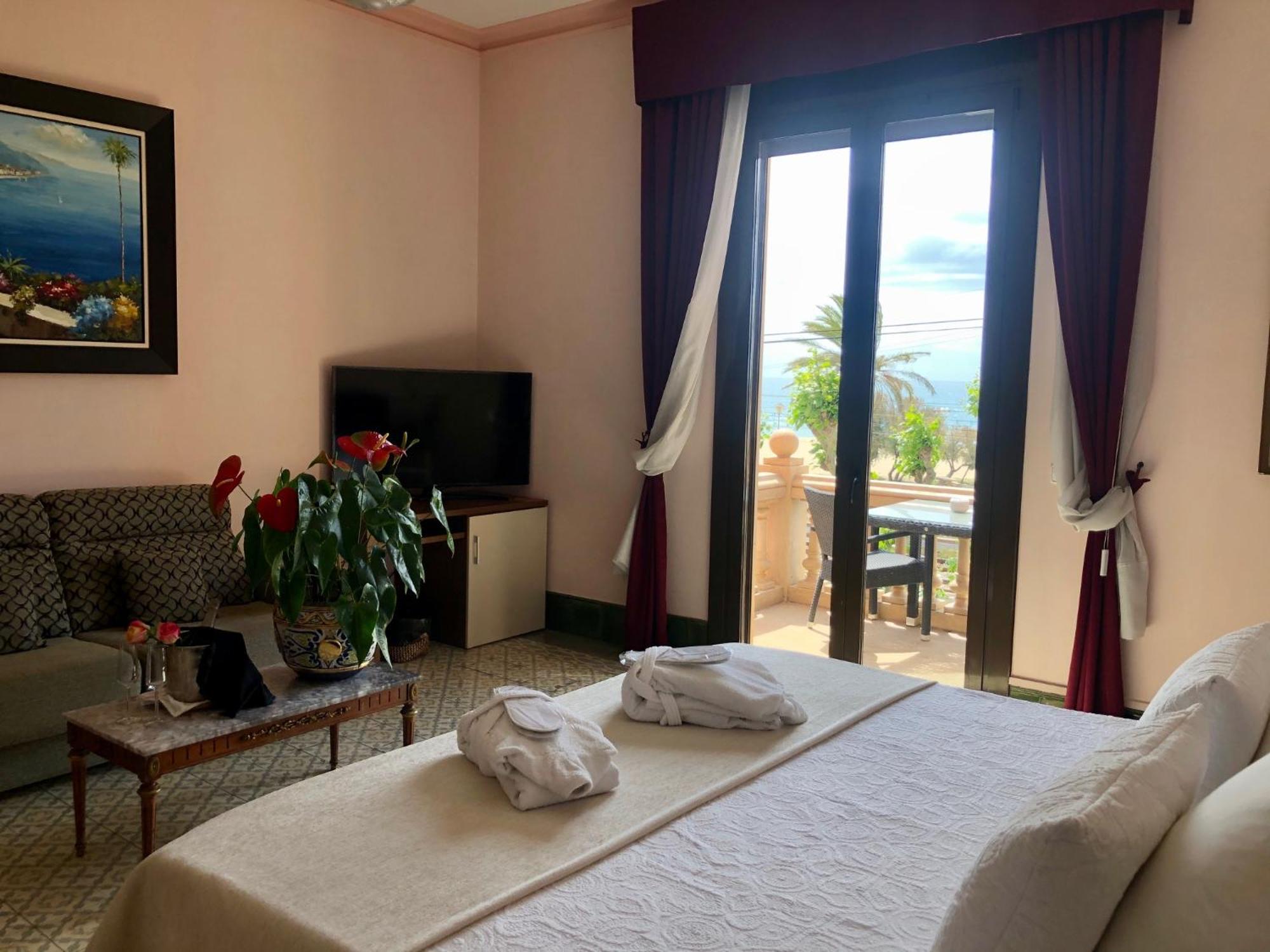 Hotel Llar De Capitans Masnou Rum bild