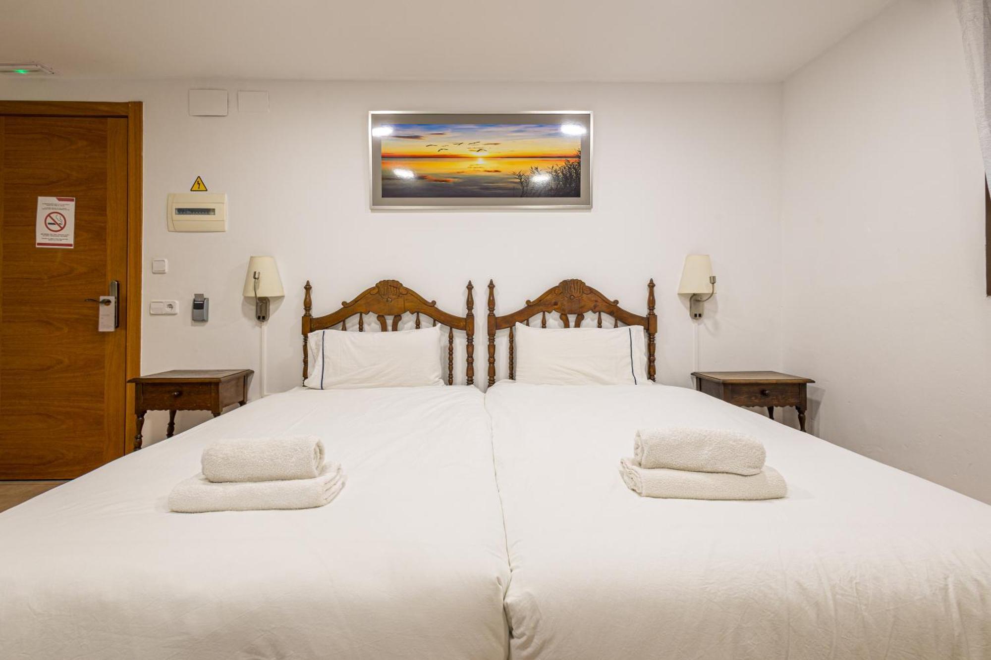 Hotel Llar De Capitans Masnou Exteriör bild