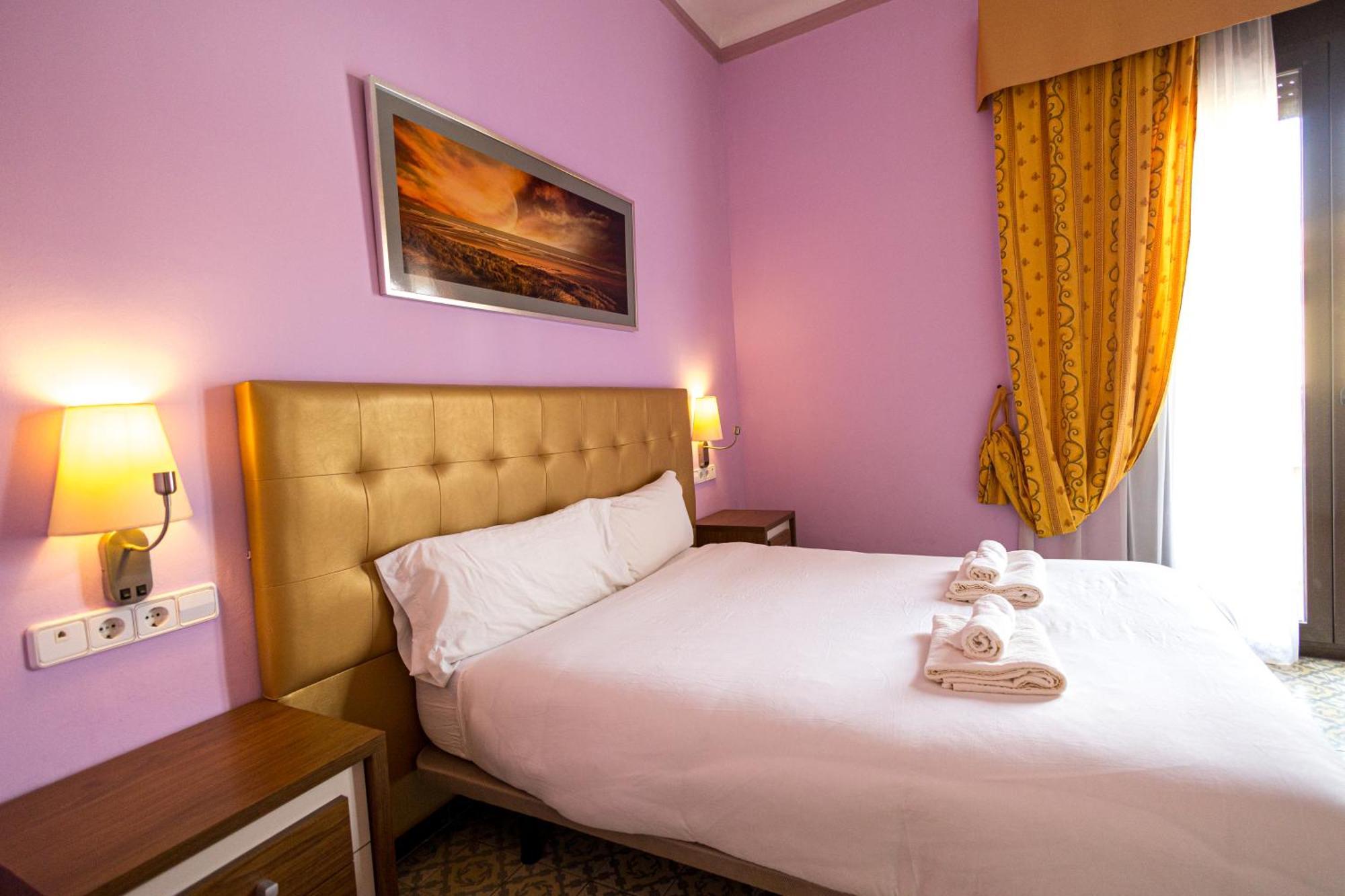 Hotel Llar De Capitans Masnou Exteriör bild